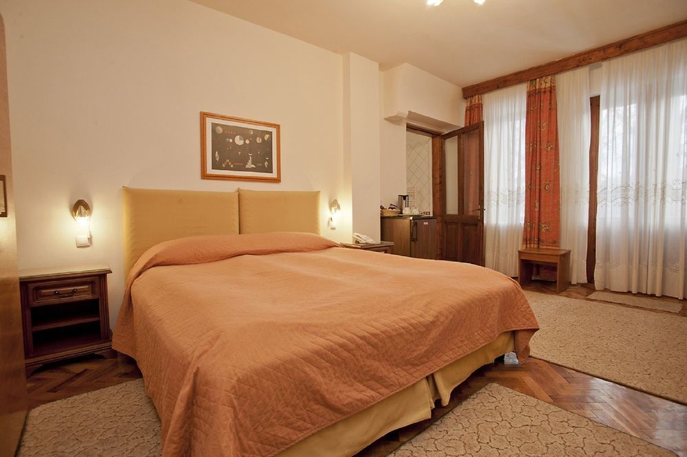 Vila Camelia Sinaia Esterno foto