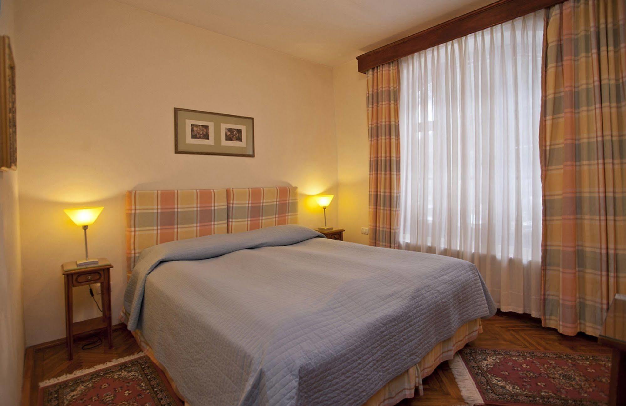 Vila Camelia Sinaia Esterno foto