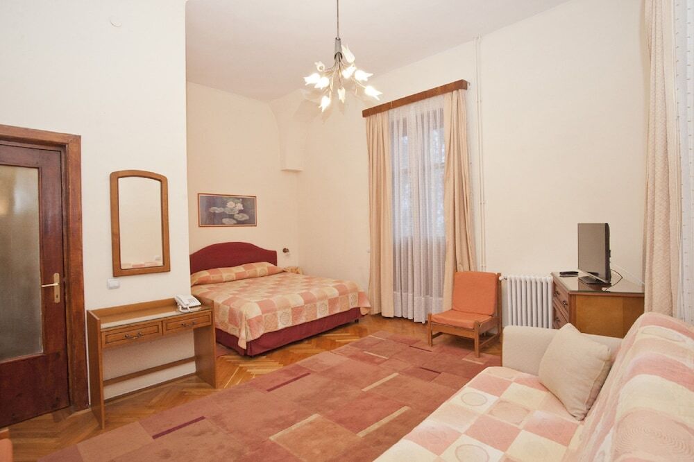 Vila Camelia Sinaia Esterno foto